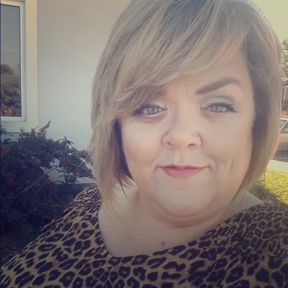 Meet your Posher, Rebecca - Picture 1 of 1